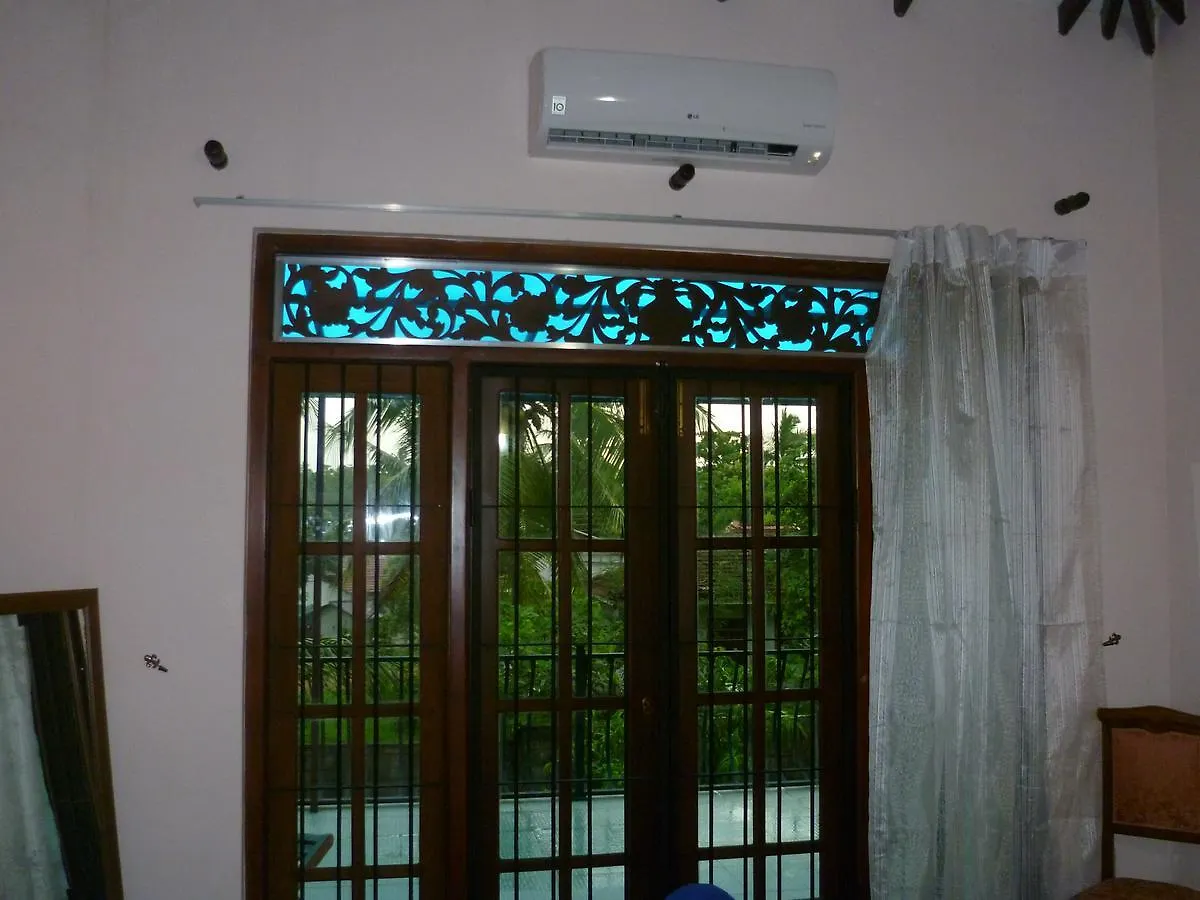 The Villa Sun Shine Batepola  3*, Batepola (Dunagaha)